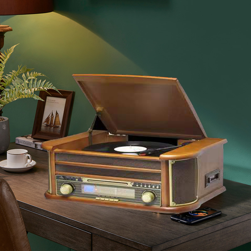 Retro-wooden music system turntable CD Player with AM/FM Radio
